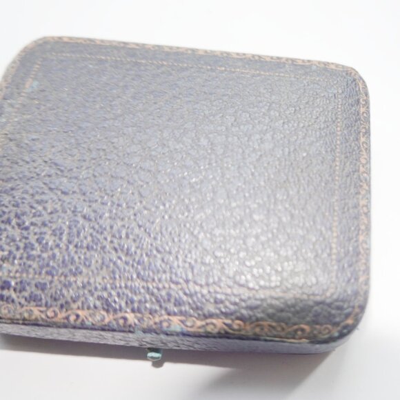 Tuxedo Cufflinks and Studs- Antique Complete Set - Picture 3 of 3